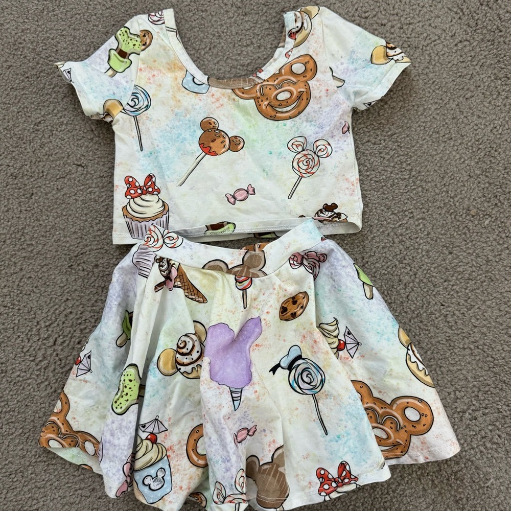 Wild Rich Kids WRK Snacks two piece set